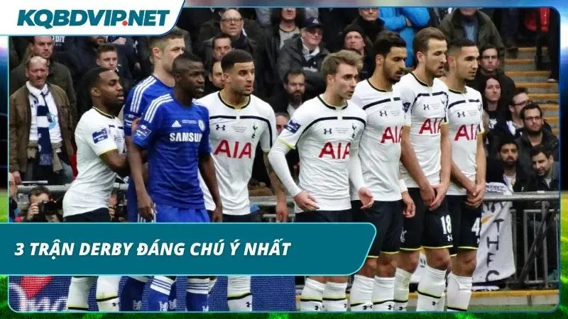 Cổ động viên bùng nổ khi trận đấu đạt cao trào kịch tính